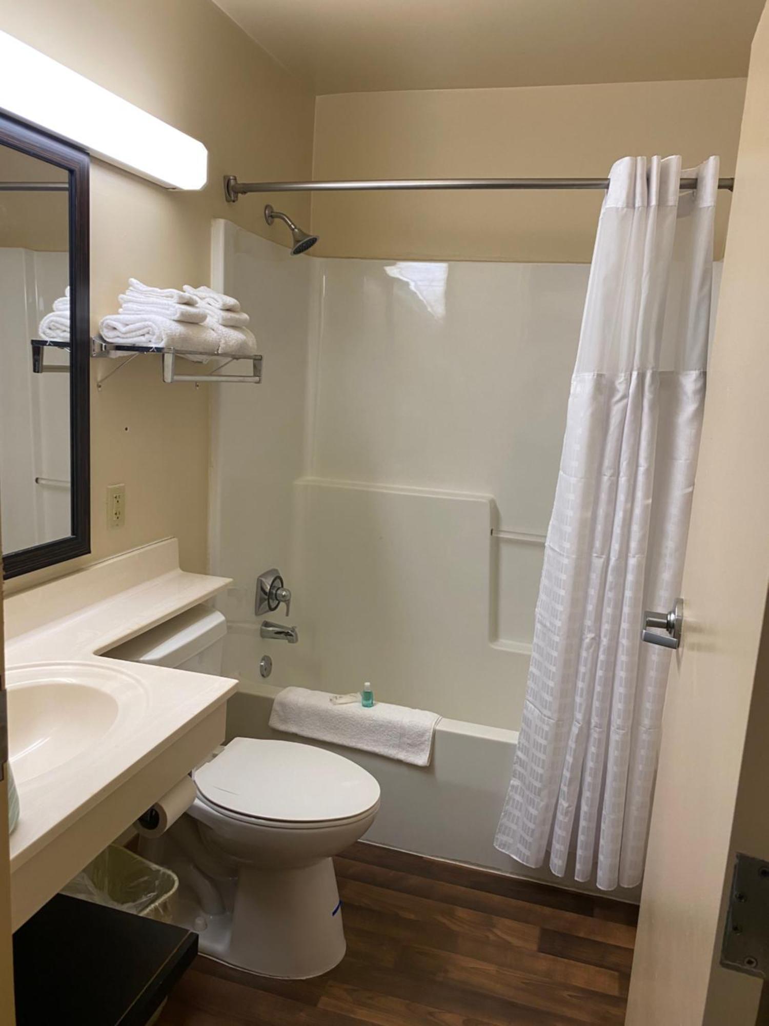 Suburban Studios Auburn Hills - Detroit מראה חיצוני תמונה